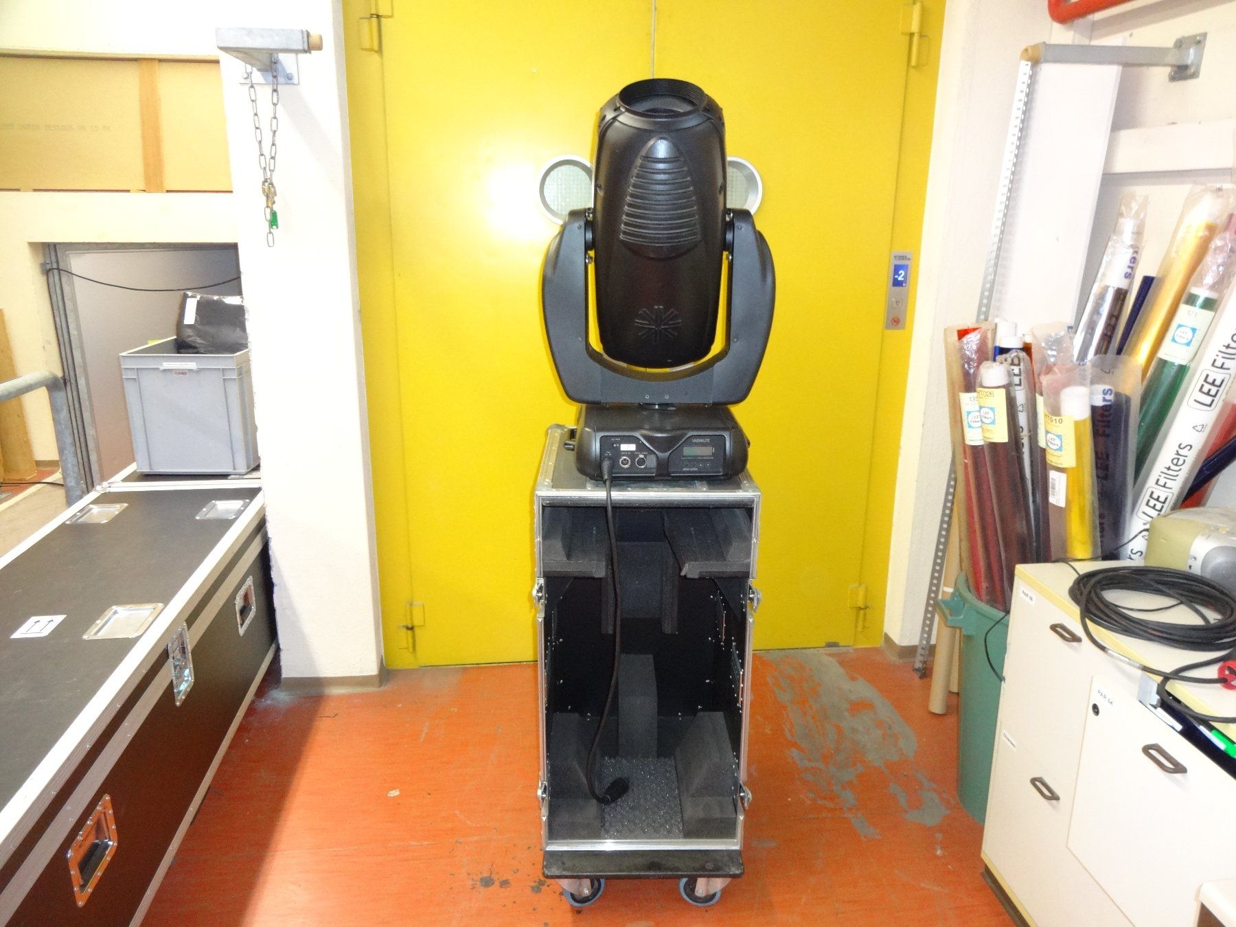 Lampade: Moving Head Varilite VL-3000 Spot defekt – Difettoso da St. Gallen venduto da moving_st.gallen 1