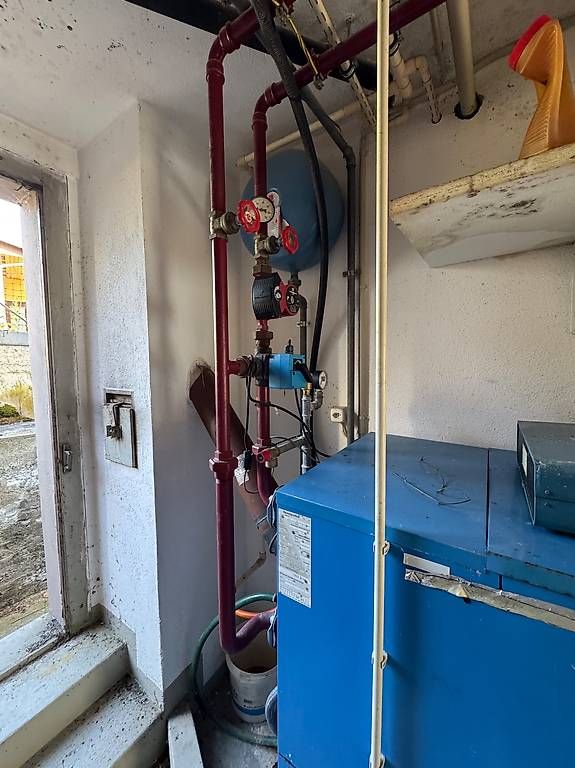 Radiatori: Ölheizung komplett – Usato da Münchwilen AG venduto da me2work 3