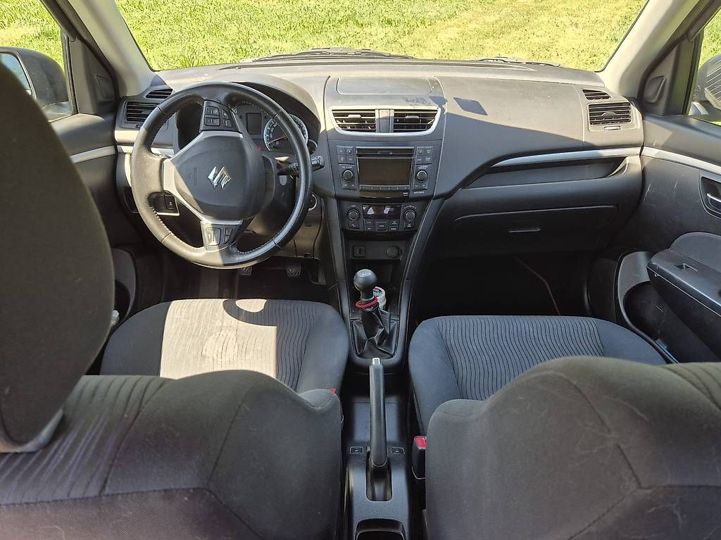 Autos: Suzuki Swift 1.2 Allrad 4x4 – D'occasion à Wald AR par sch_772w 2