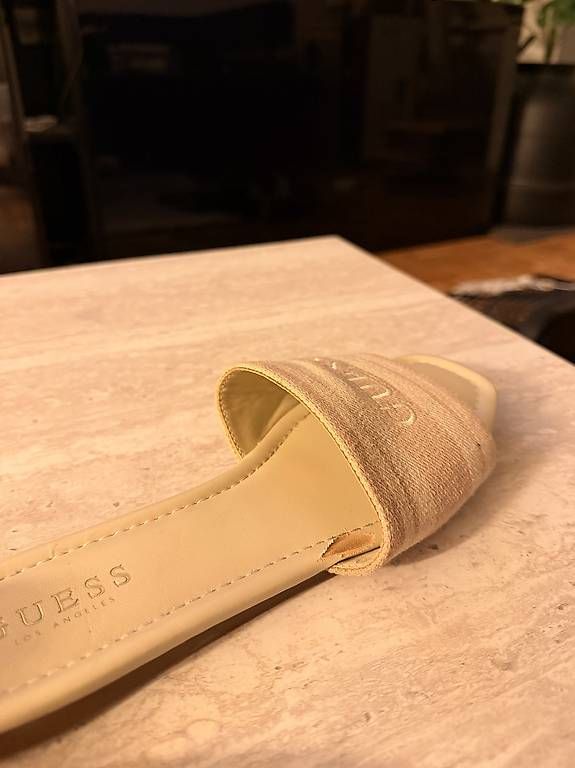 Chaussures femmes: Guess Sandalen Grösse 39 – D'occasion à Arbon par maiiking 1