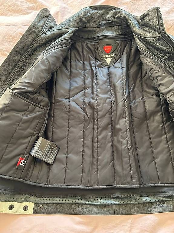 Giacche: Dainese Imatra leather moto jacket – Usato da Basel venduto da LuigiBasel 2