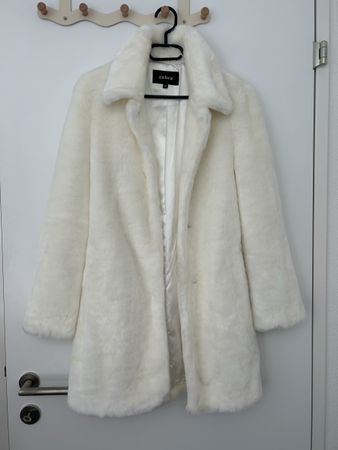 Kunstfell Mantel Zebra weiss Grösse 36/s neuwertig 