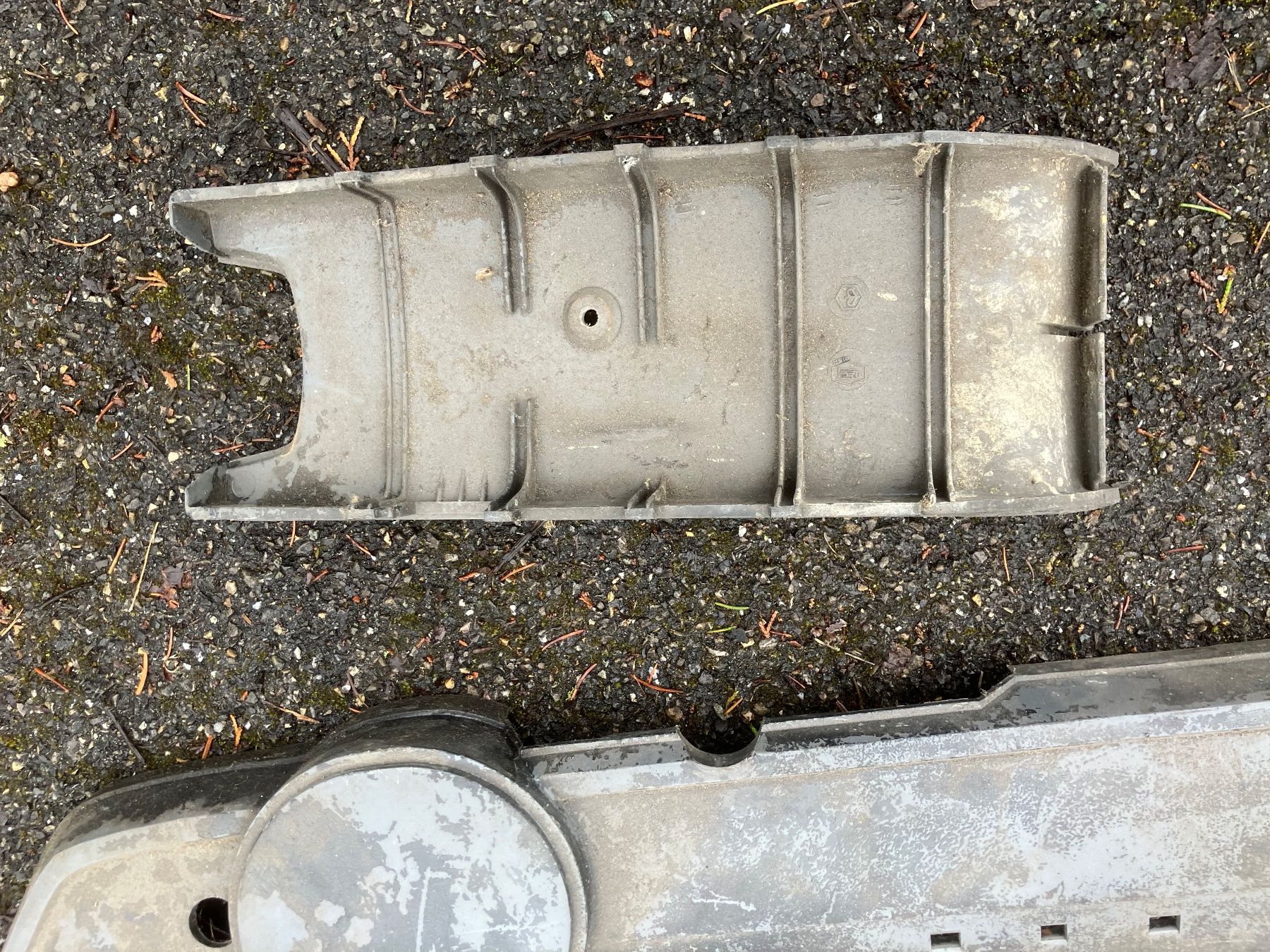 Piaggio Mofas: Piaggio Ciao Mofa Plastic Verschalungen gebraucht OK. – Gebraucht aus Dintikon von 51rh 1