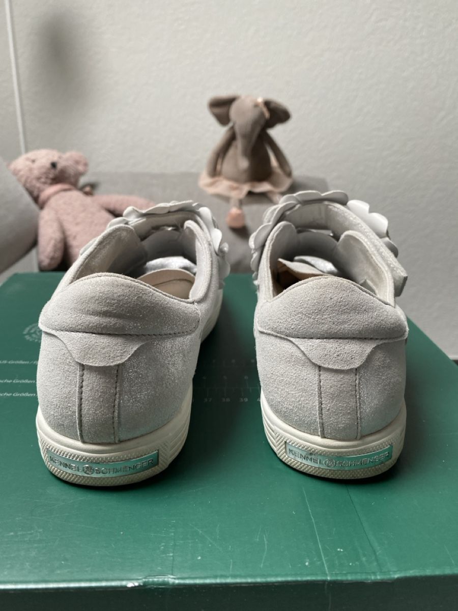 Kennel + Schmenger Scarpe da donna: Kennel und  Schmenger Leder silberne Sneaker Gr.  4 ca. 37 – Usato da Homberg b. Thun venduto da Homata 1