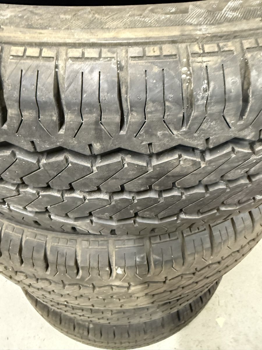 Hankook Pneumatici & Ruote complete: Hankook Pneu ca 5.000 km gefahren – Usato da Roggwil BE venduto da TripFilip 2