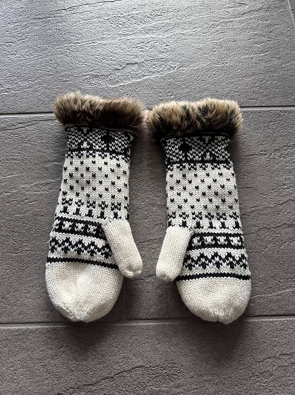 Guanti & manicotti: Kuschlige Handschuhe – Usato da Oberentfelden venduto da a-l-e-x