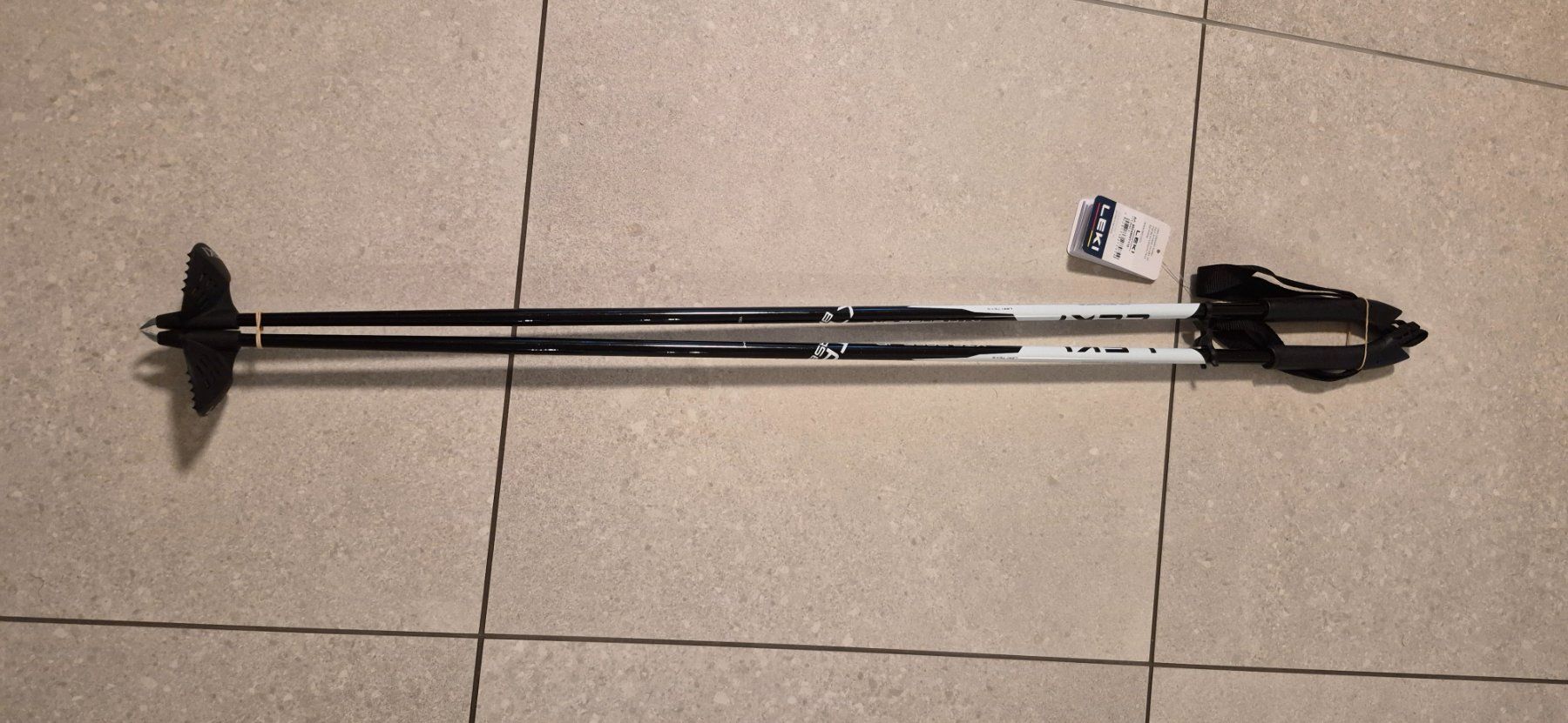 Brandneue Leki XTA Base Jr Langlaufstöcke in Länge 110 cm (Neuf avec ...