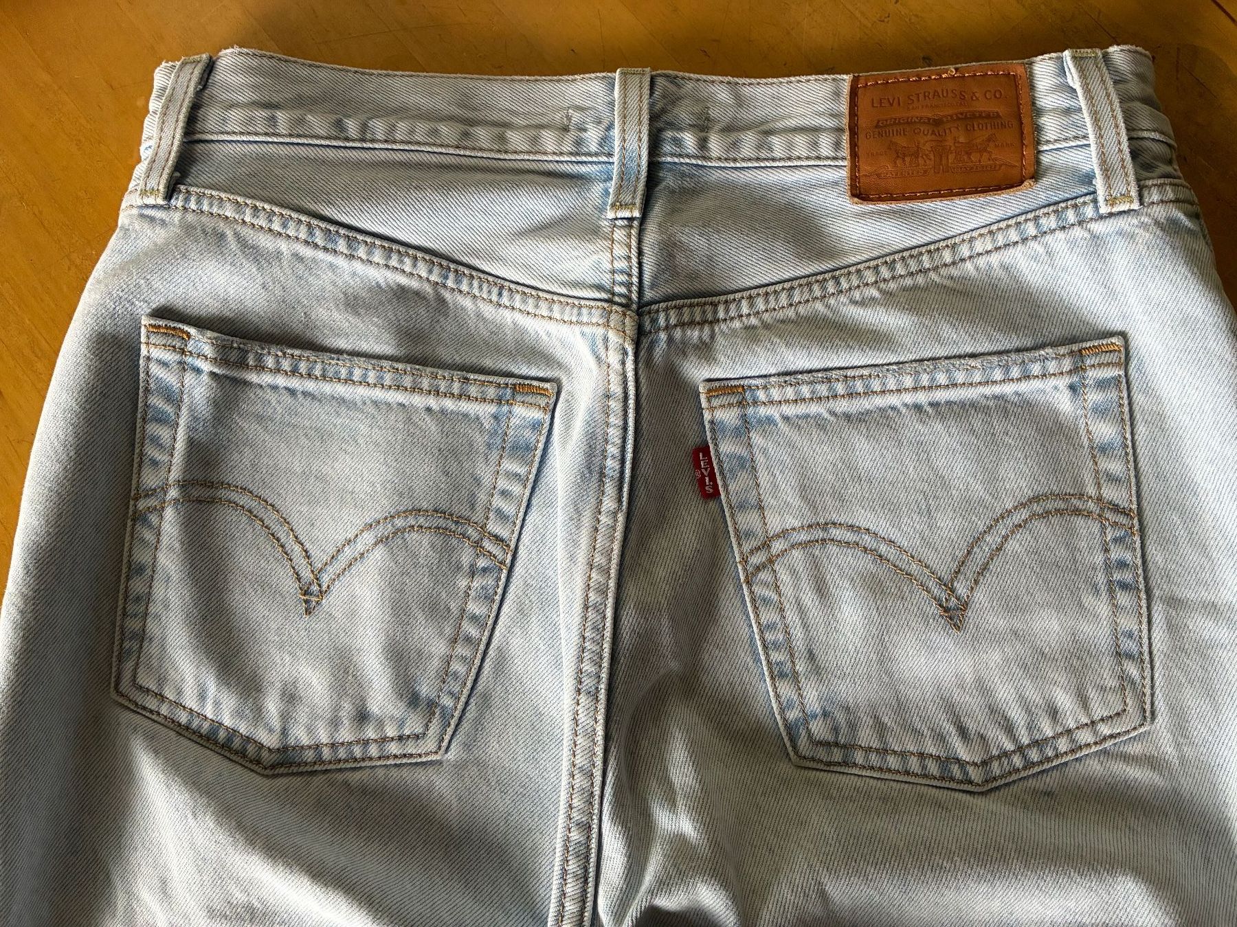 Jeans: Levi´s ribcage straight ankle W28 L30 helles Blau – Usato da Schaffhausen venduto da FannyUsedom 5