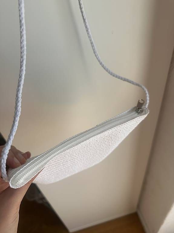 Sacs femmes: Tasche  – Neuf avec emballage d'origine à Läufelfingen par eve_jx7d 2