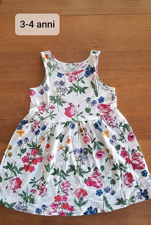 Lotti & Set di vestiti: Vestiti estivi per bambina – Usato da Tesserete venduto da mpo_57tg