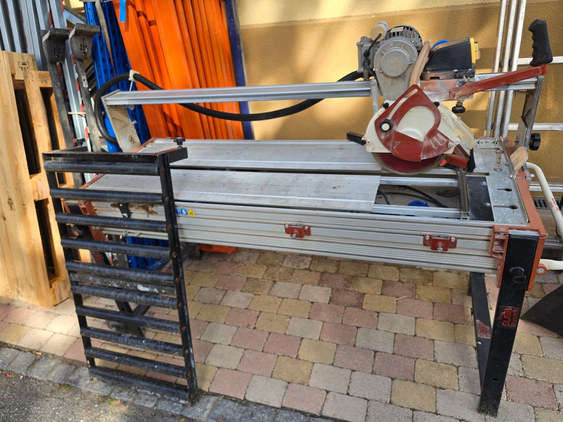 Tutte le macchine: nassfräse raomondi – Usato da Münsingen venduto da dgl_n8x2 5
