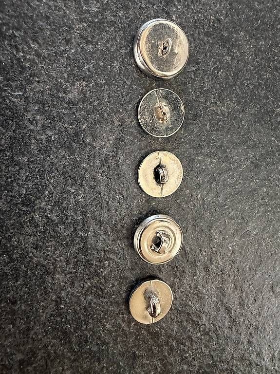 Bottoni: Lot Vintage Knöpfe – Usato da Samstagern venduto da TAAF 3