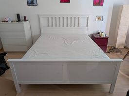 IKEA HEMNES + MYRBACKA (bedframe & mattress)
