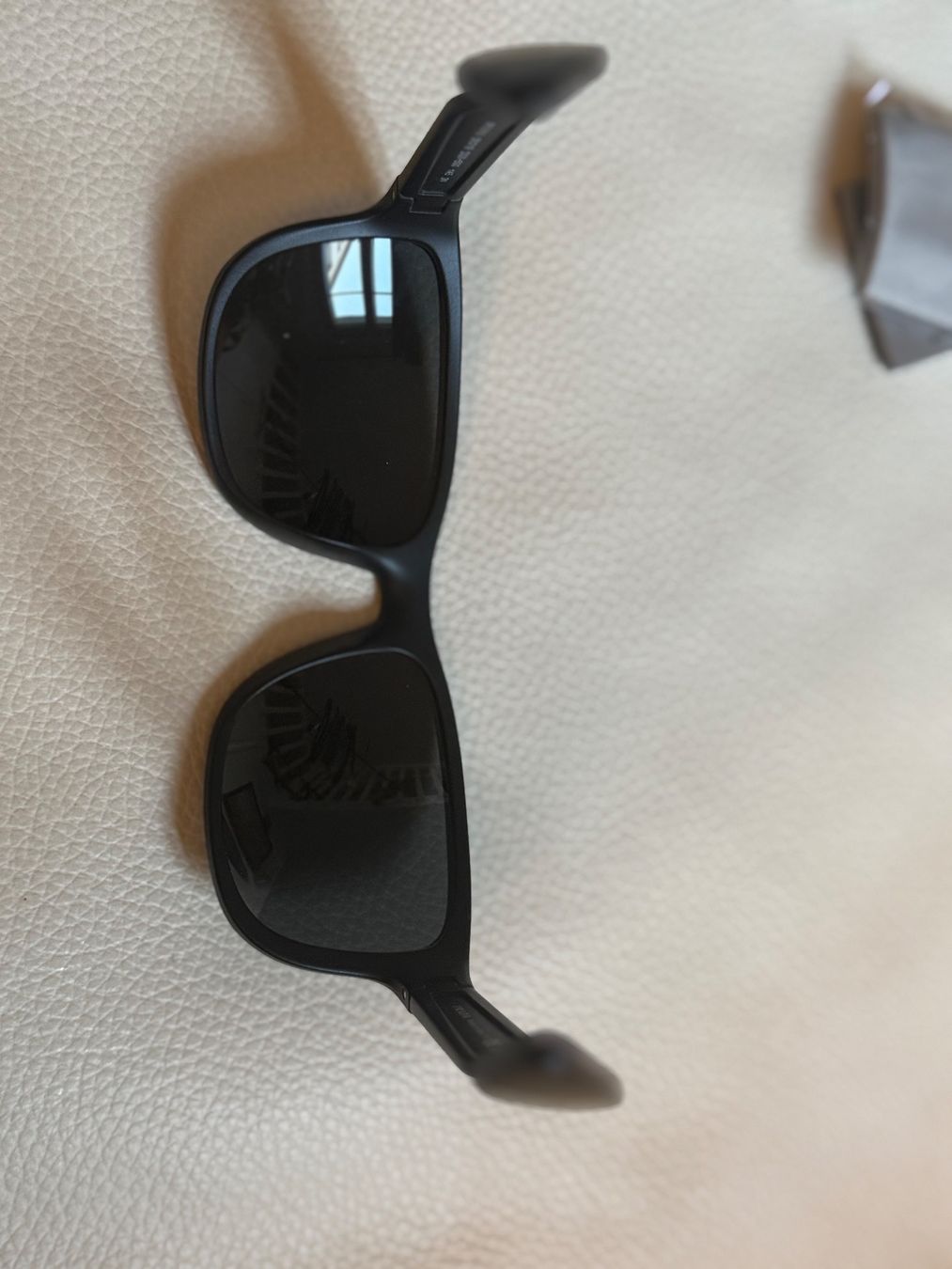 Prada Brillen & Gläser: Lunettes de soleil Prada – Gebraucht aus La Brévine von ycy_m22k 9