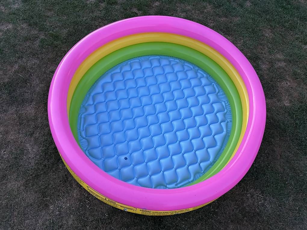 Piscines: Kinderpool, Kinderbädli, Pool, Plantschbecken – D'occasion à Salmsach par schneetiger1 1