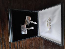 Boutons de manchettes neufs