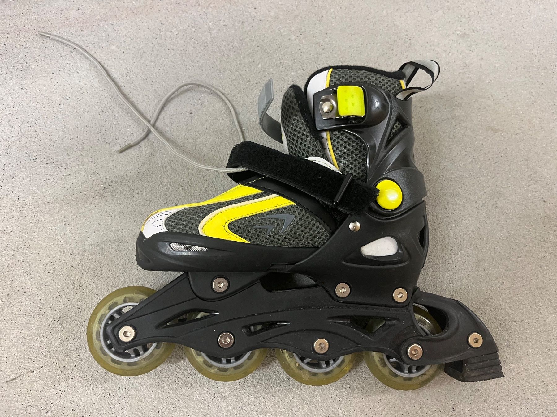 Obscure Pattini in linea & Pattini a rotelle: Obscure inline-skates Gross 33-36 wie Neu – Nuovo (secondo la descrizione) da Zürich venduto da Polarcita 1