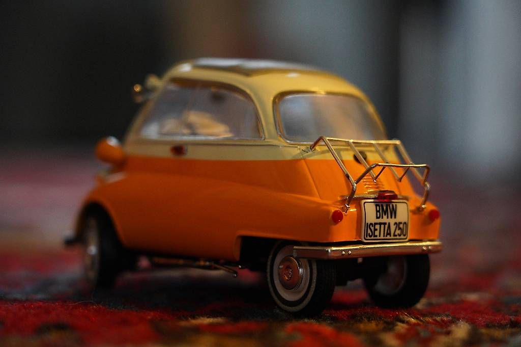 Revell Modellini d'auto: BMW Isetta 250 1:18 Revell – Usato da Zürich venduto da JohBu 2