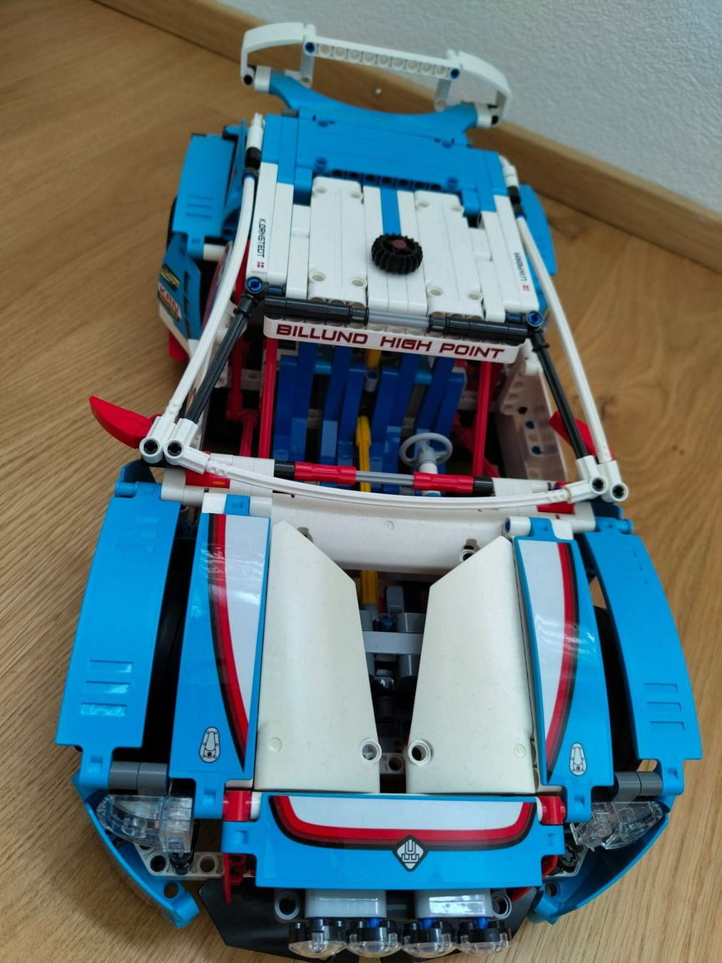 Lego Spielzeuge: LEGO Technic Rally Auto 42077 – Gebraucht aus Schwyz von Balmer92 2