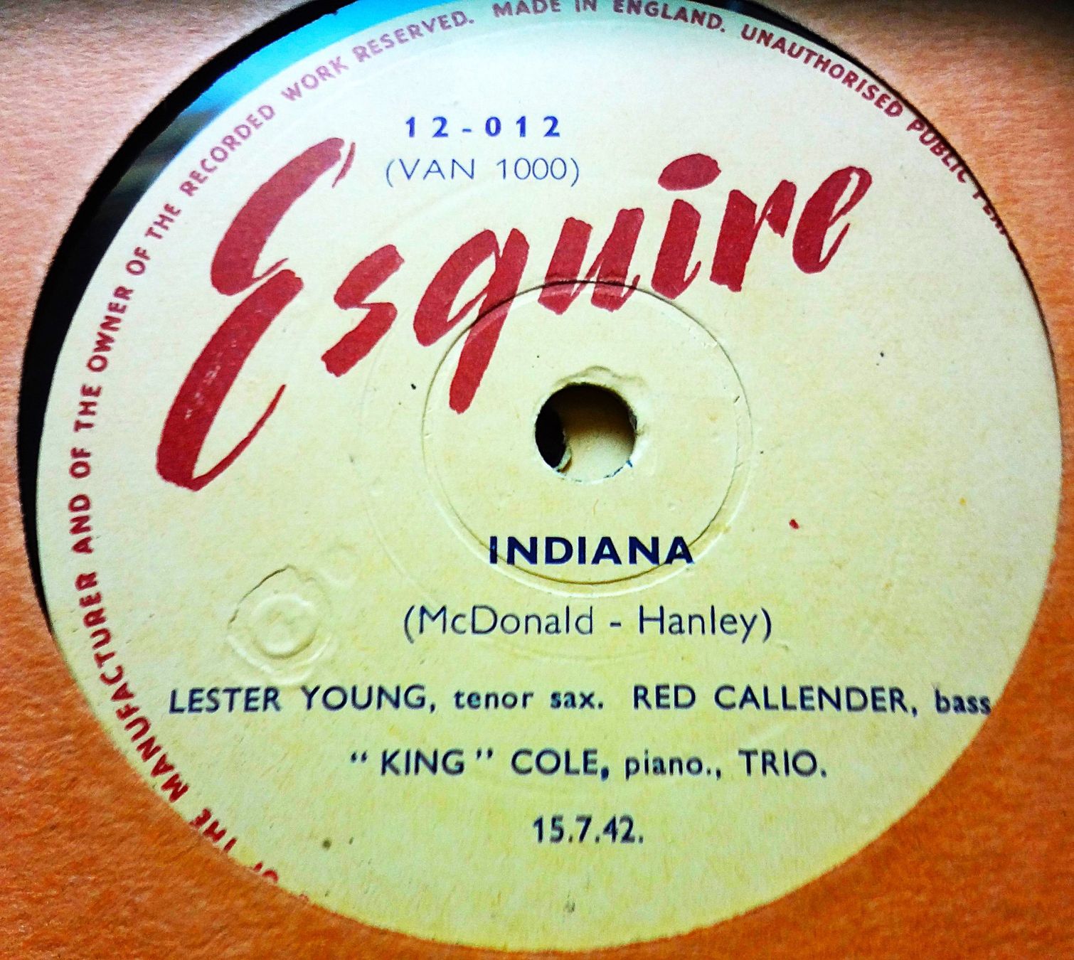 Dischi in vinile: Album mit 12 Stück 30cm Jazz Schellackplatten – Usato da Hemishofen venduto da Phonomandy 4