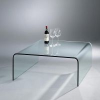Zwei exklusive Vintage-Couchtische