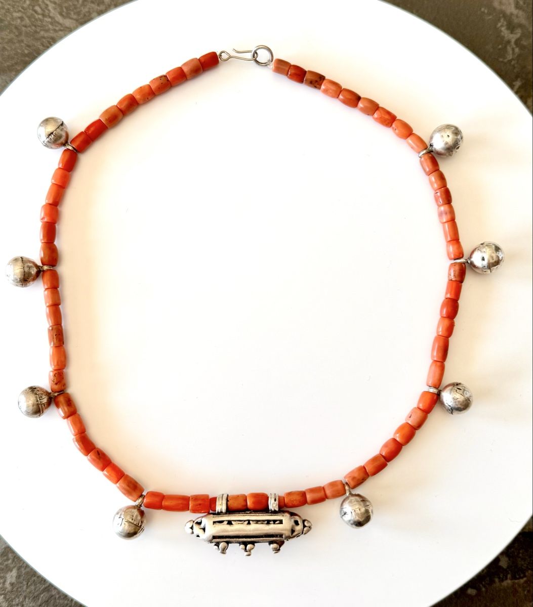Catenine: Collier Berber corail naturel ancien Rare – Usato da Nyon venduto da stylevintage79 5