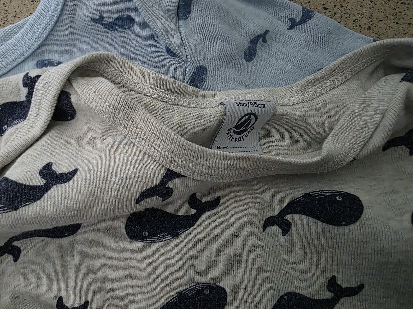 Petit Bateau Lotti di vestiti: Bodies Bodys petit bateau 95 – Usato da Zürich venduto da Allek 1