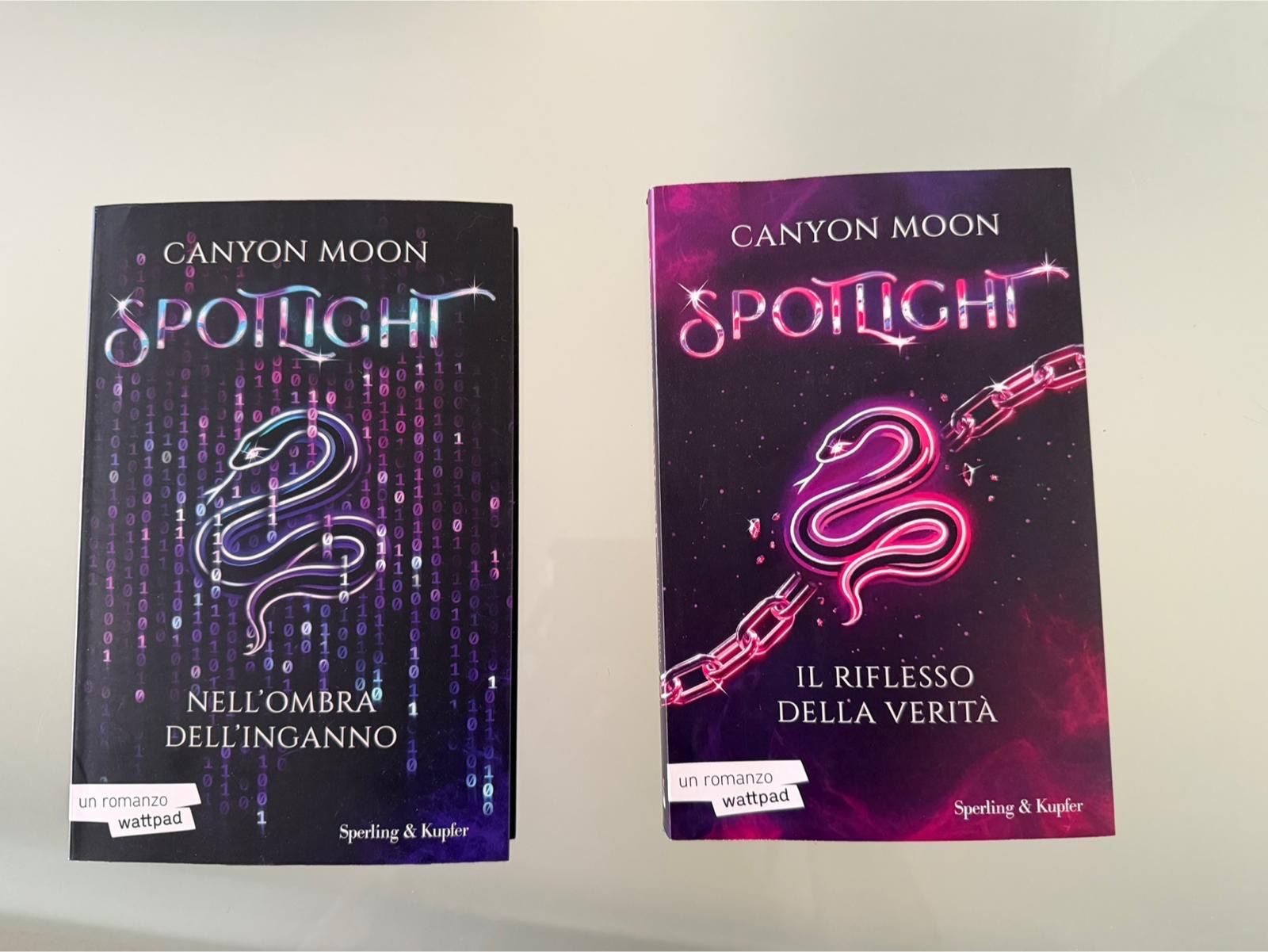 Libri: Spotlight - 2 Books – Usato da Cadenazzo venduto da nick995