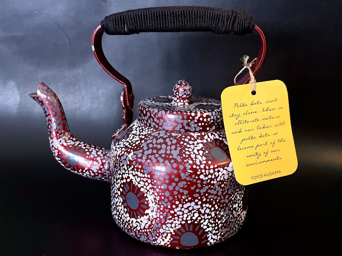Dipinti: YOYOI KUSAMA "teapot" – Usato da Wiesenberg venduto da swissantik 1