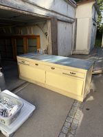 Ladentheke aus Holz mit vier Schubladen gebrauchter Zustand