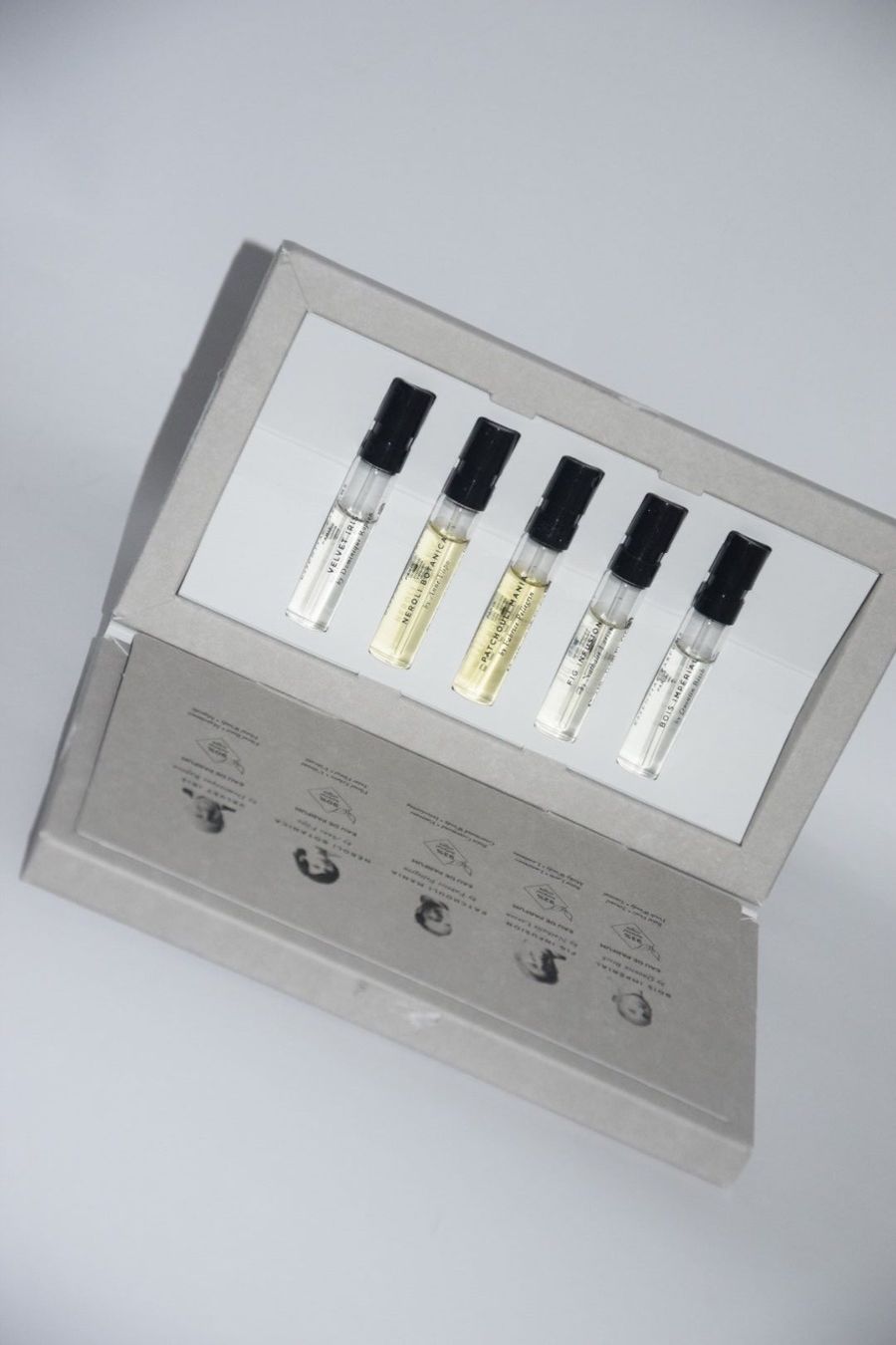 Profumi & Eau de Toilette: Discovery Set 11x2 ml – Essential Parfums – Usato da Lufingen venduto da tancredis 2
