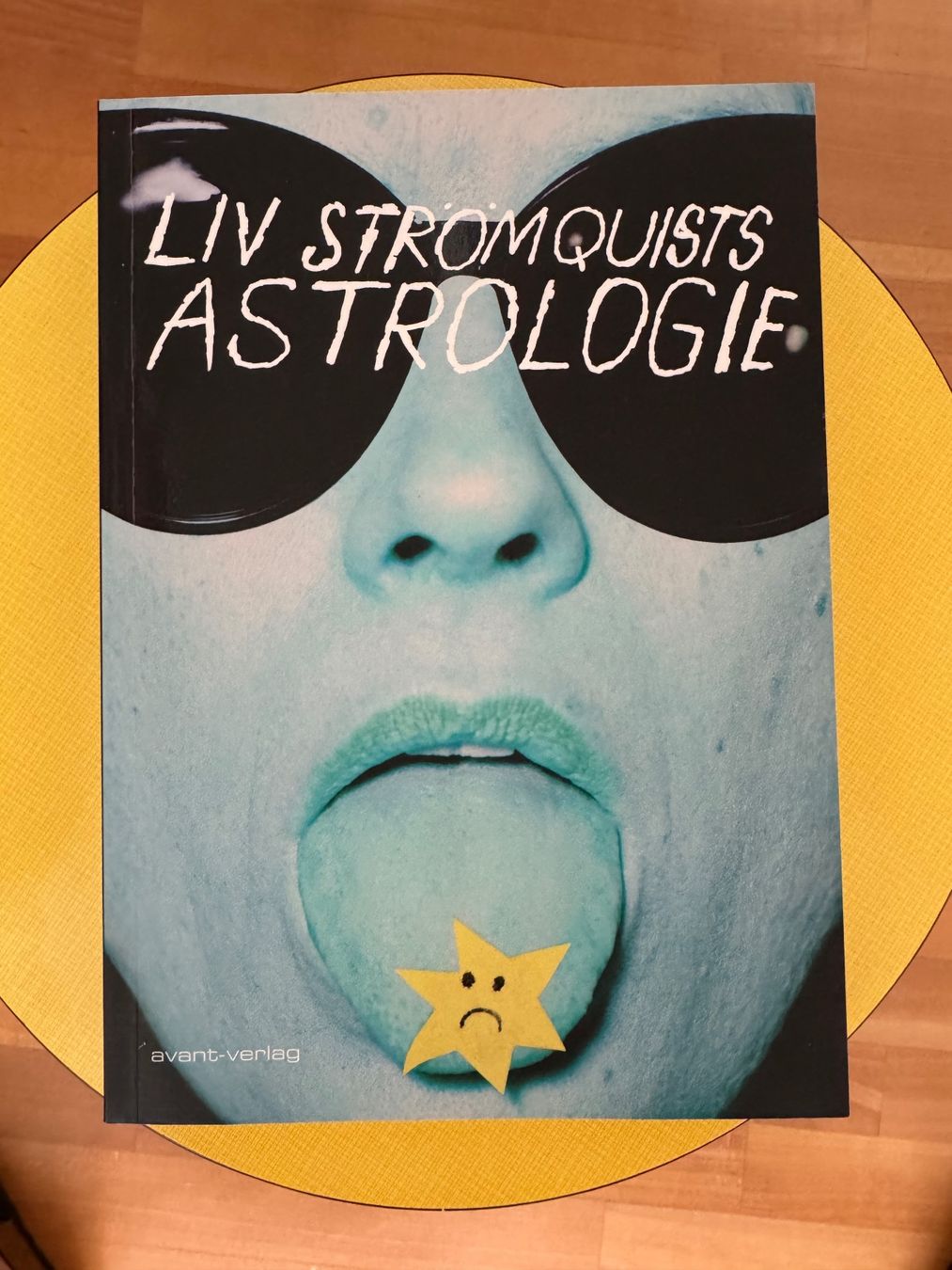 Fumetti: Buch Liv Strömquist Astrologie – Nuovo (secondo la descrizione) da Zürich venduto da sinaxnoemi