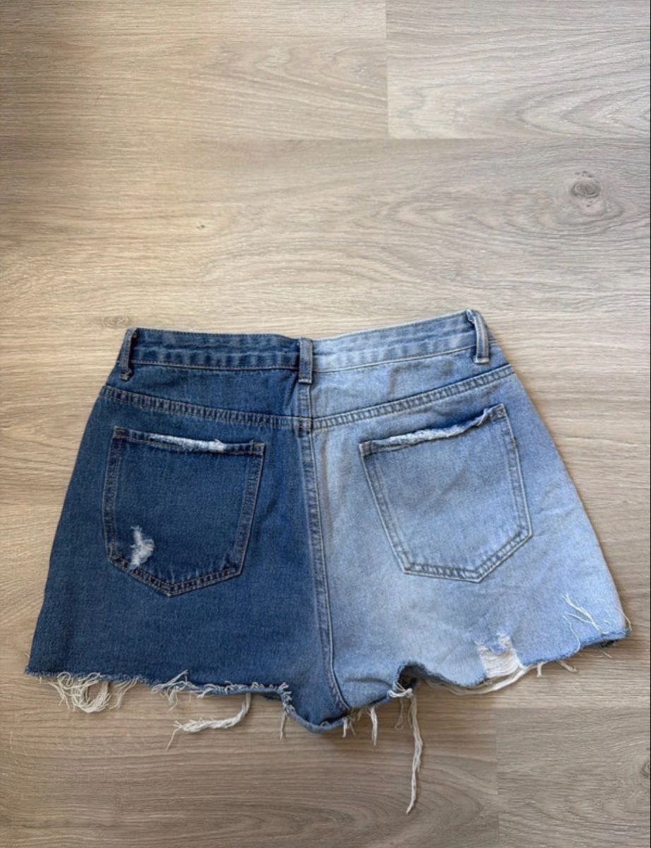 Pantalons: Short en jean bicolore, taille 38 – D'occasion à Fleurier par pao_m6nn 1