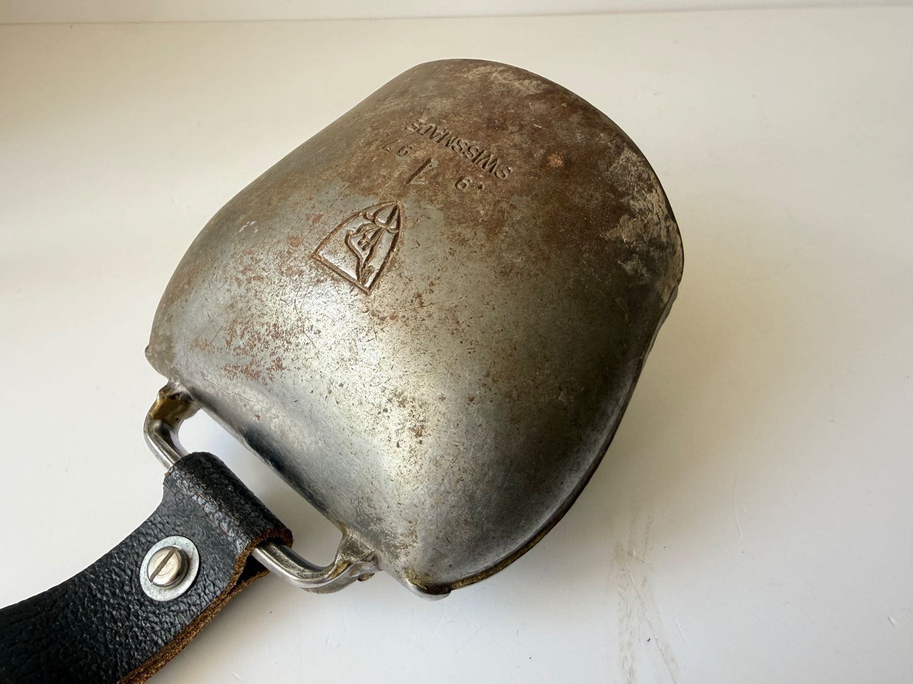 Glocken & Treicheln: Alte Schelle – Gebraucht aus Zwingen von moje1 3