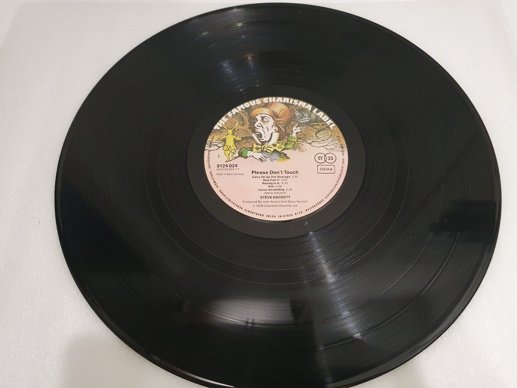 Dischi in vinile: Steve Hackett - Please Don`t Touch! – Usato da Uster venduto da Vinyl-Leidenschaft 4