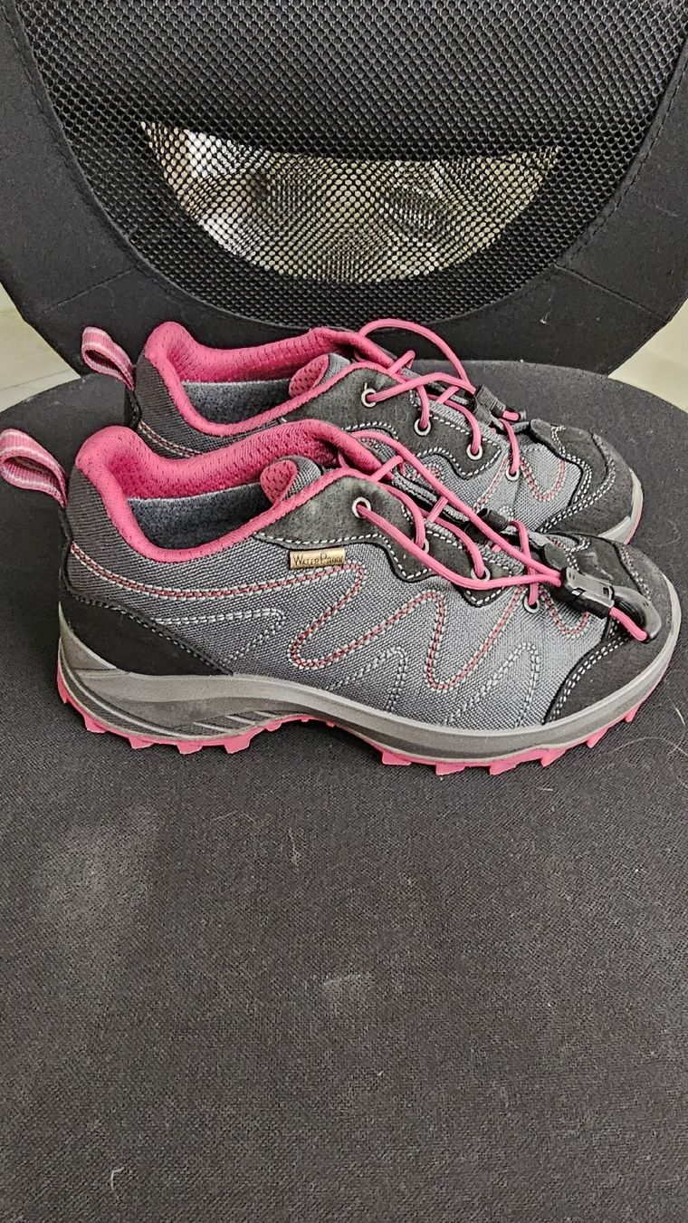 Scarpe per ragazzi: Wanderschuhe – Usato da Niedergösgen venduto da MG46 1
