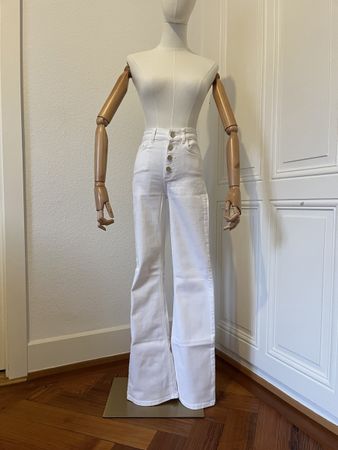 Uterque White Denim Jeans, Size 36, Stylish Summer Look!