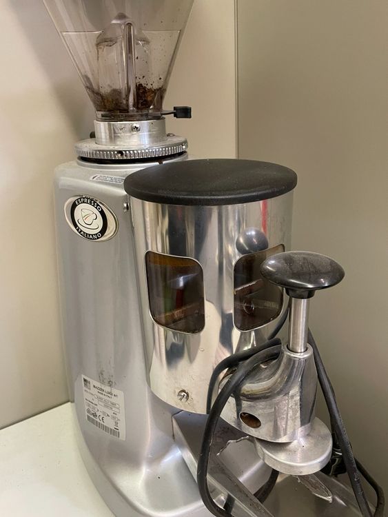 Verkauft] - Mazzer Super Jolly Direktmahler + Timer + Tageshopper + Doser