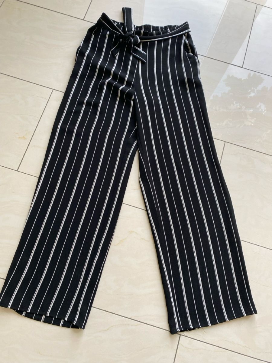 Pantaloni: Hose, Sommer-Hose, 38 – Usato da Eiken venduto da jessycat01 1