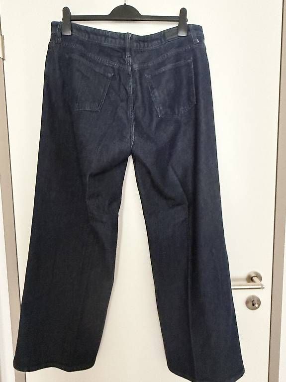 Jeans: S. Oliver Jeans dunkelblau – Usato da Wil SG venduto da ell_zj57 1