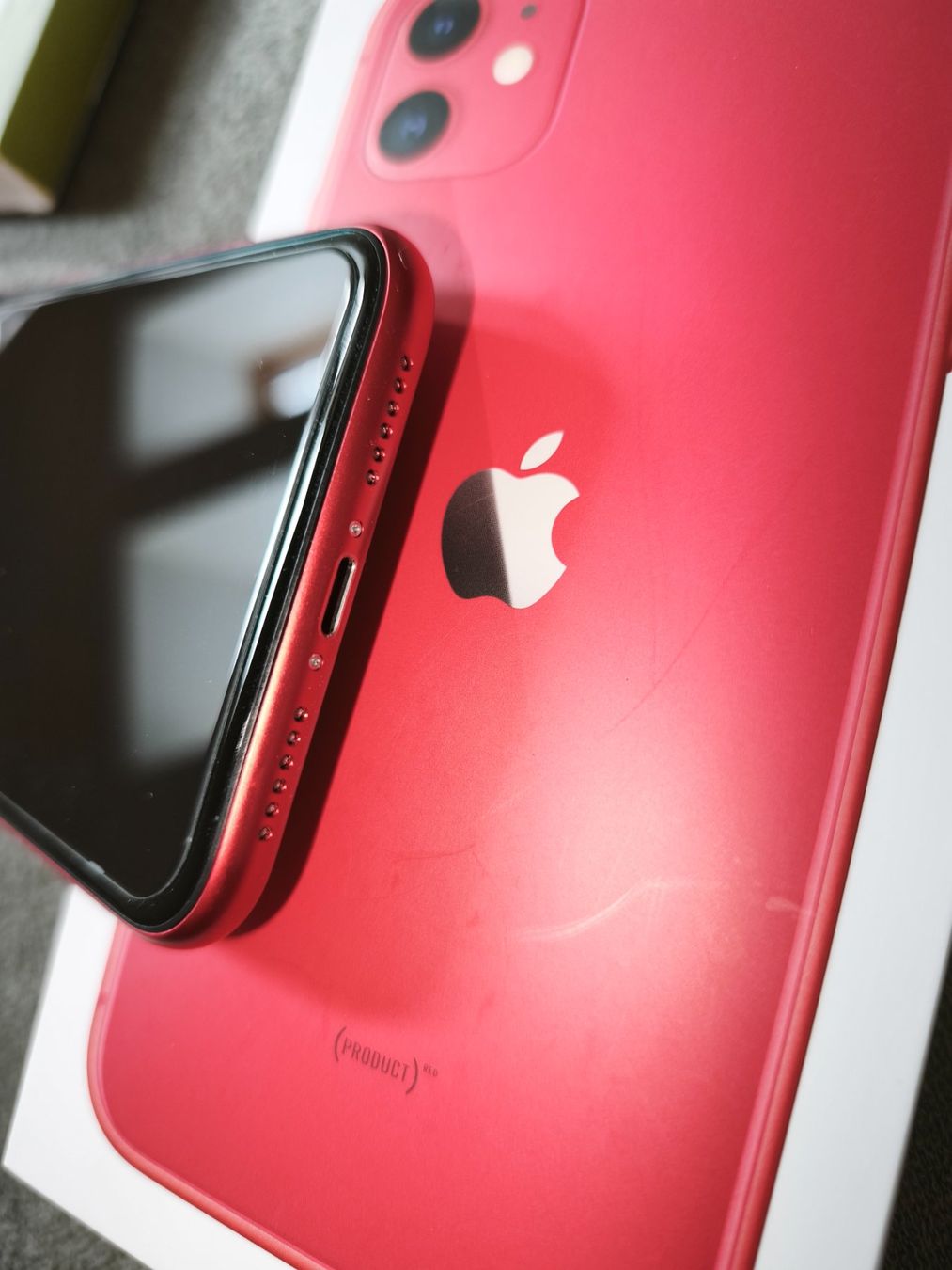 Apple Telefoni cellulari / Smartphones: iPhone 11 256 GB Product Red – Usato da Zeglingen venduto da Vanillacoke 8