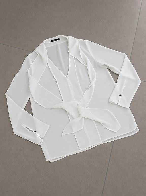 Camicette: Bluse mit Schleife Gr. S MANGO – Usato da Merlischachen venduto da GlamGarb