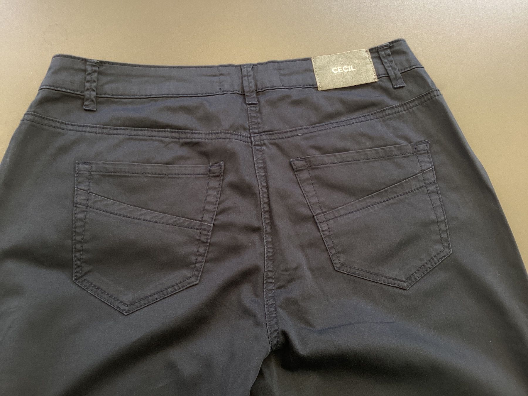 Cecil Hosen: CECIL HOSE GR.30 dunkelblau / dünnerer Stoff / Mod. Janet – Gebraucht aus Frauenfeld von Boldi46 2