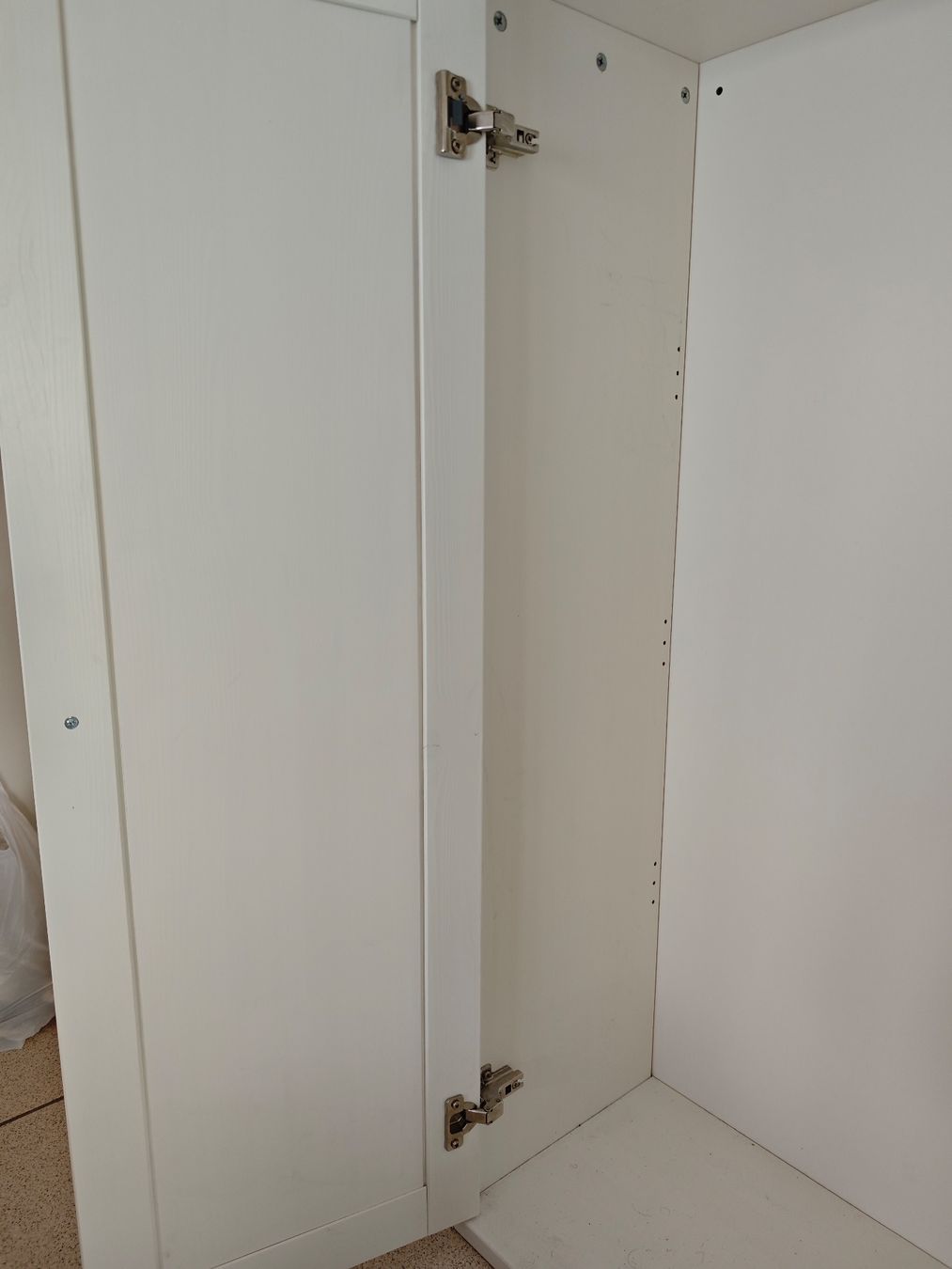 Armadi: White Wall Cabinet with Double Doors – Usato da Genève venduto da Noemie.wrmsi 5