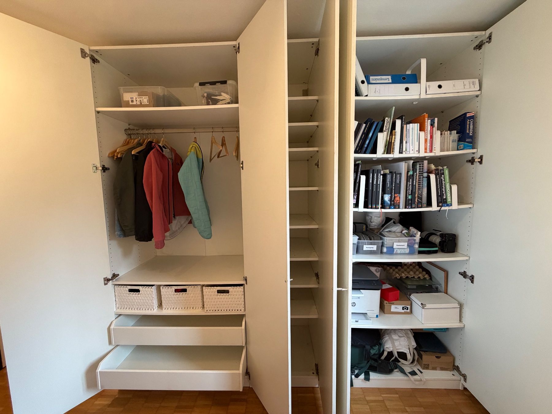 Ikea Armadi: Schrank Weiss von Ikea – Usato da Luzern venduto da w_mueller 1