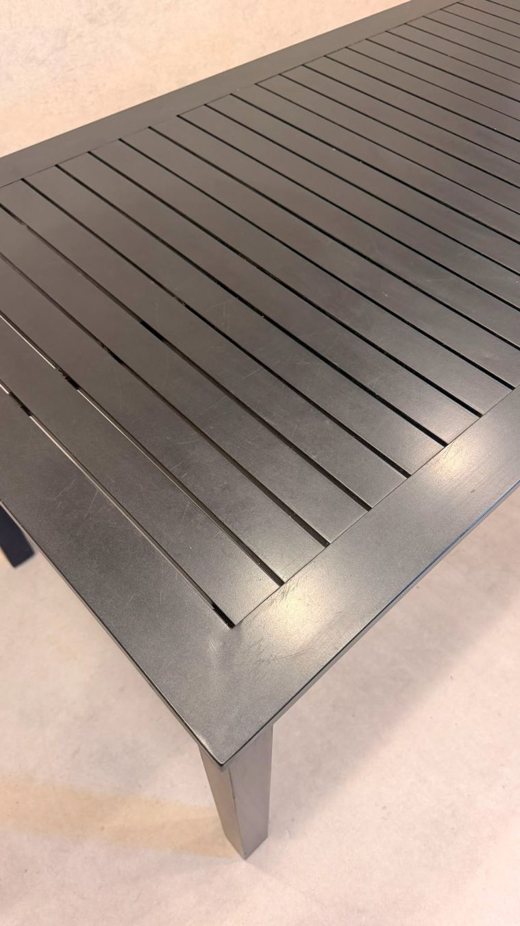 Tavoli: Moderner Aluminium Gartentisch Anthrazit Lattenoptik – Usato da Rickenbach ZH venduto da Der-Insider 1