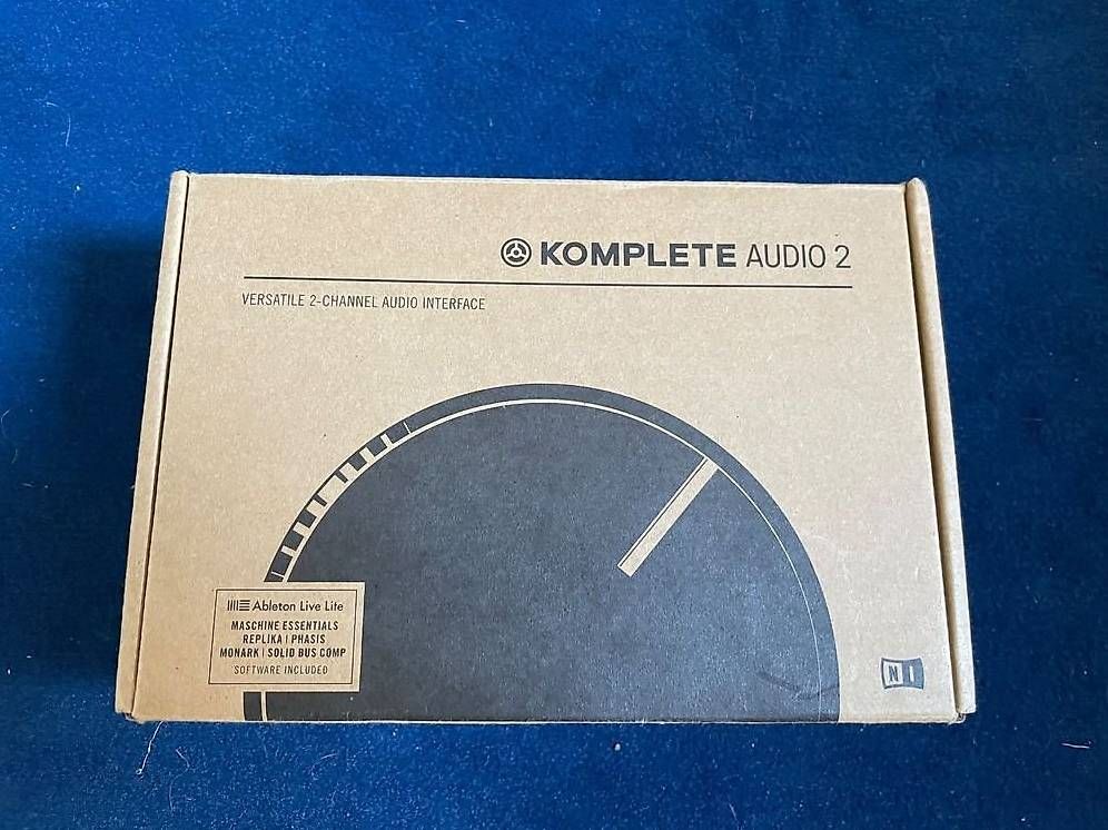 Strumenti musicali: Native Instruments SET - Maschine Mikro & Komplete Audio 2 – Usato da Zürich venduto da Madshock 2