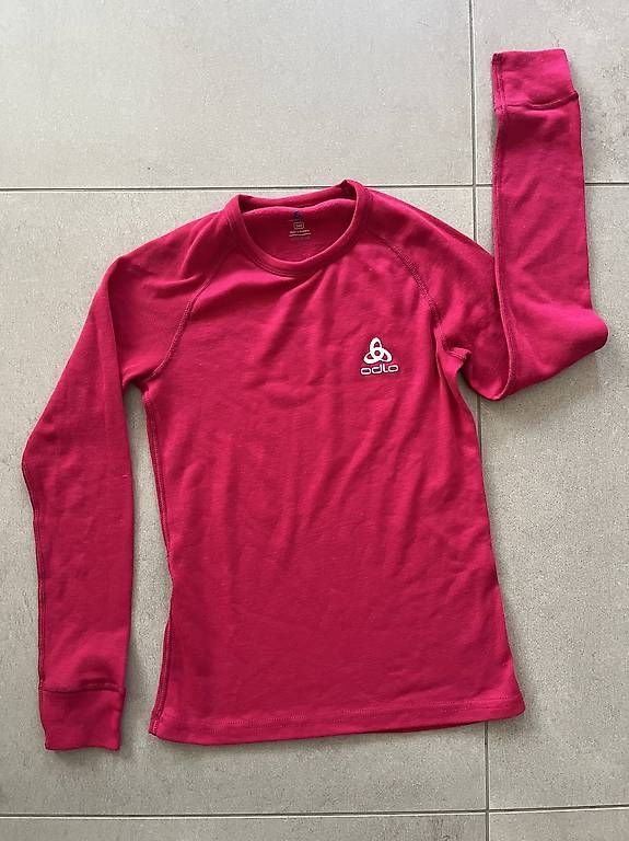 Chemises, T-shirts & Polos: Odlo Shirt 140 – D'occasion à Luzern par La_Favorita