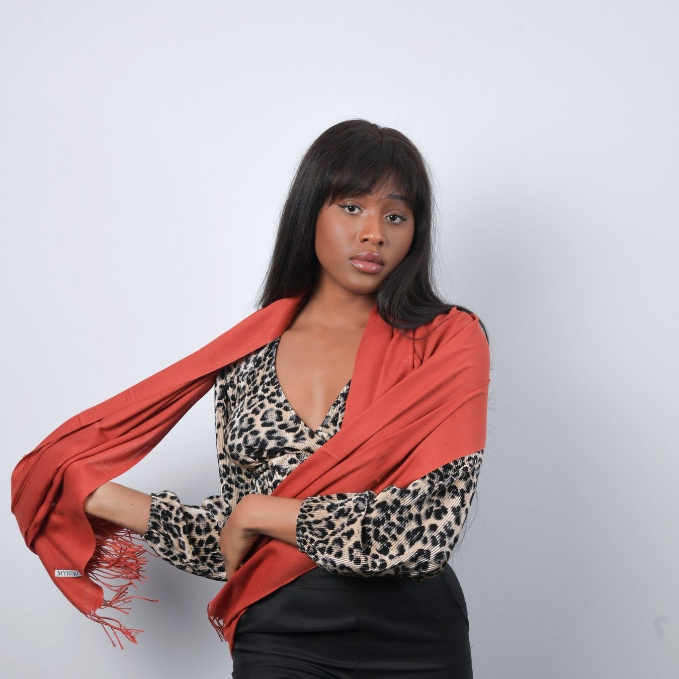 Foulard & Sciarpe: Roter Cashmere Schal – Nuovo e nell'imballaggio originale da Dietikon venduto da Mykoko_ 2