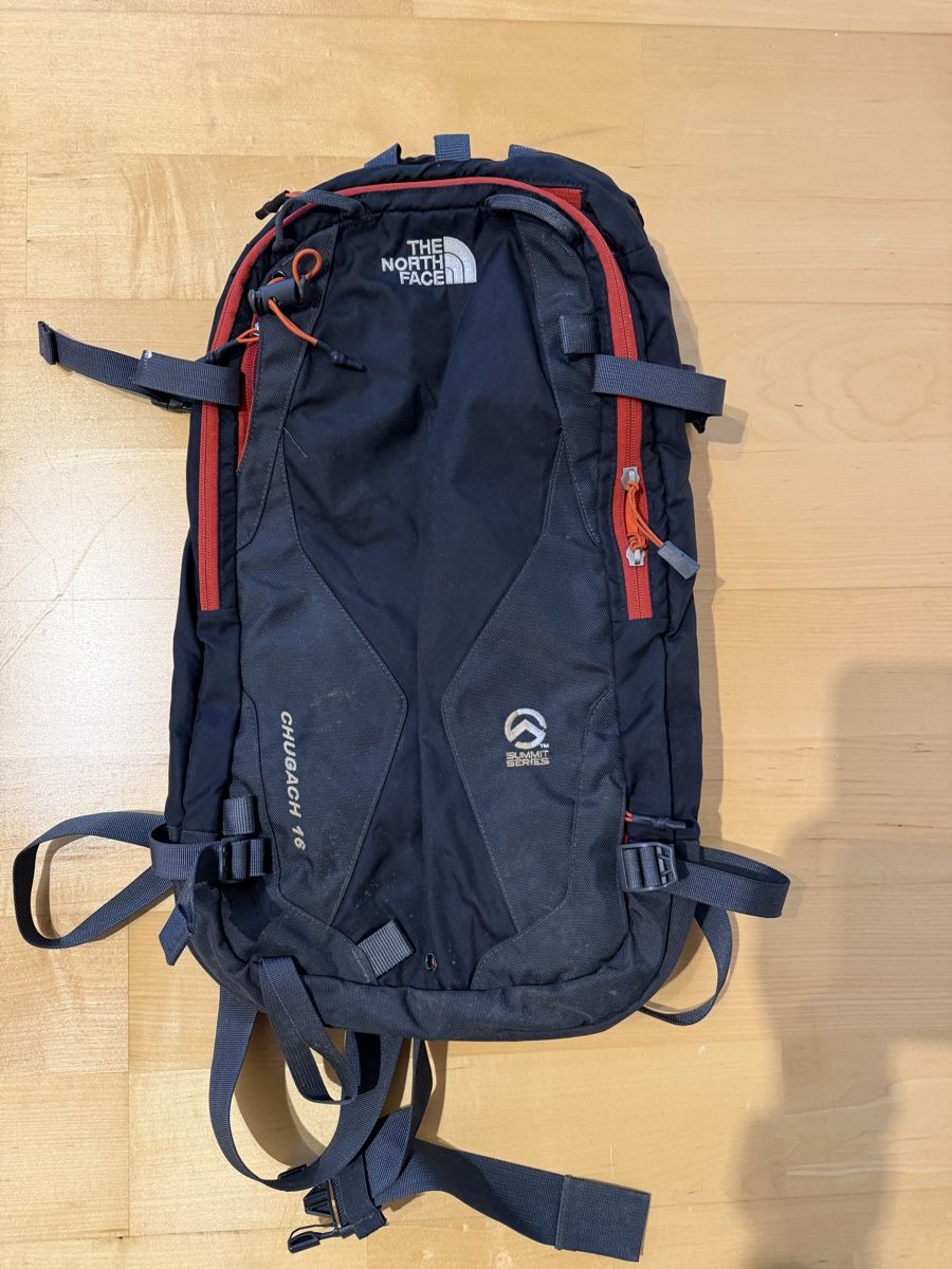 North Face Rucksäcke: The North Face Chugach 16 Rucksack – Gebraucht aus Allenwinden von Ald1985